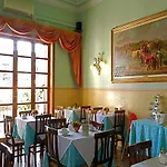 Hotel Desiree 3*