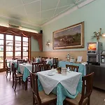 Desiree Hotel 3*