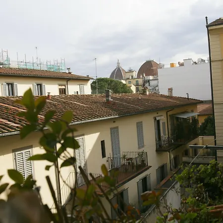Desiree Hotel 3*