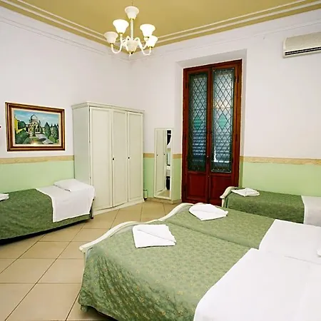 Hotel Desiree 3*