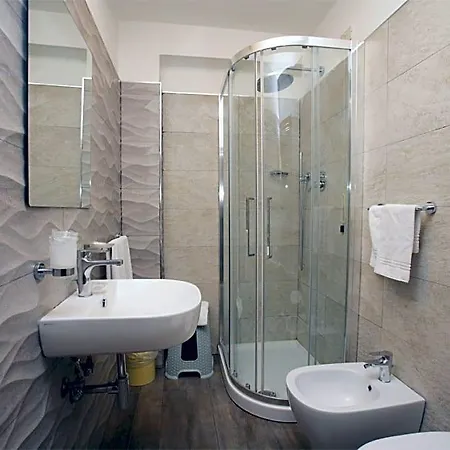Desiree Hotel 3*