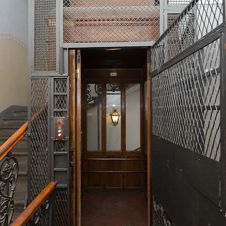Desiree Otel 3*