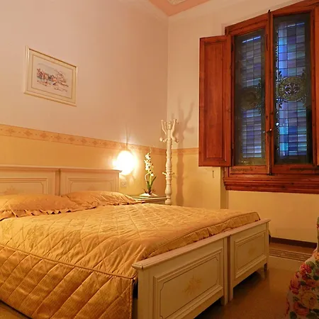 Desiree Otel 3*