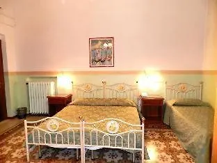 Отель Desiree 3*