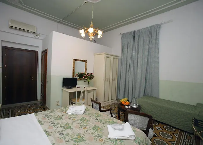 Desiree Отель 3*